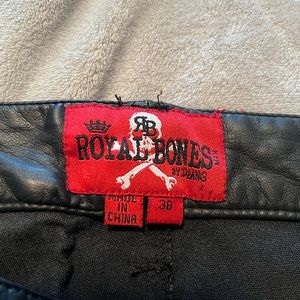 Is new never used , very good condition not ripped